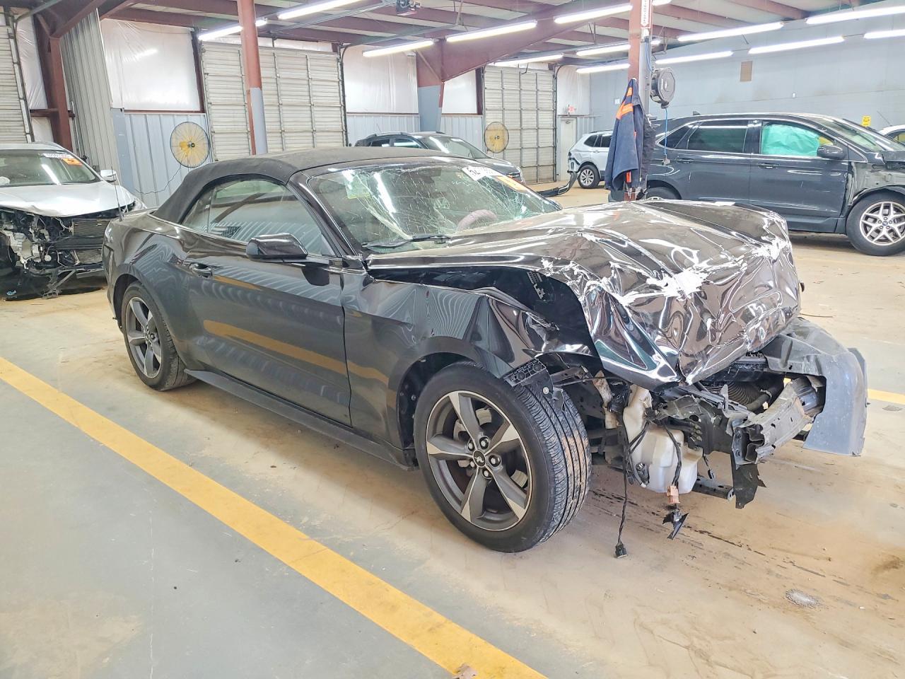 2015 Ford Mustang - Фото 4