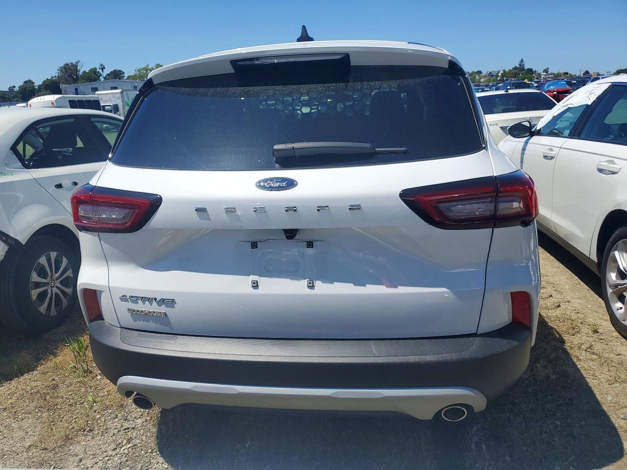2025 Ford Escape Active - Image 6