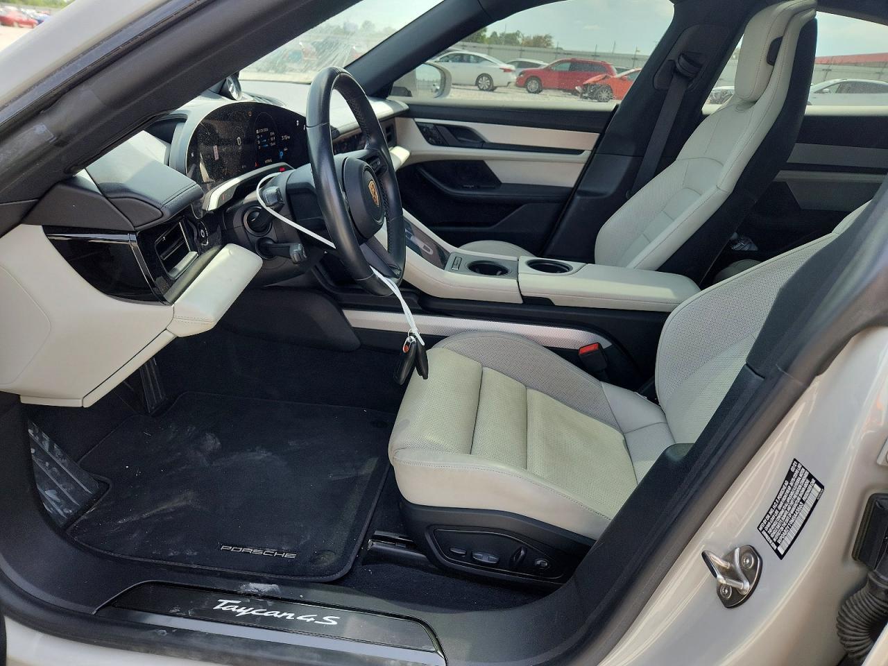 2021 Porsche Taycan 4S - Фото 7