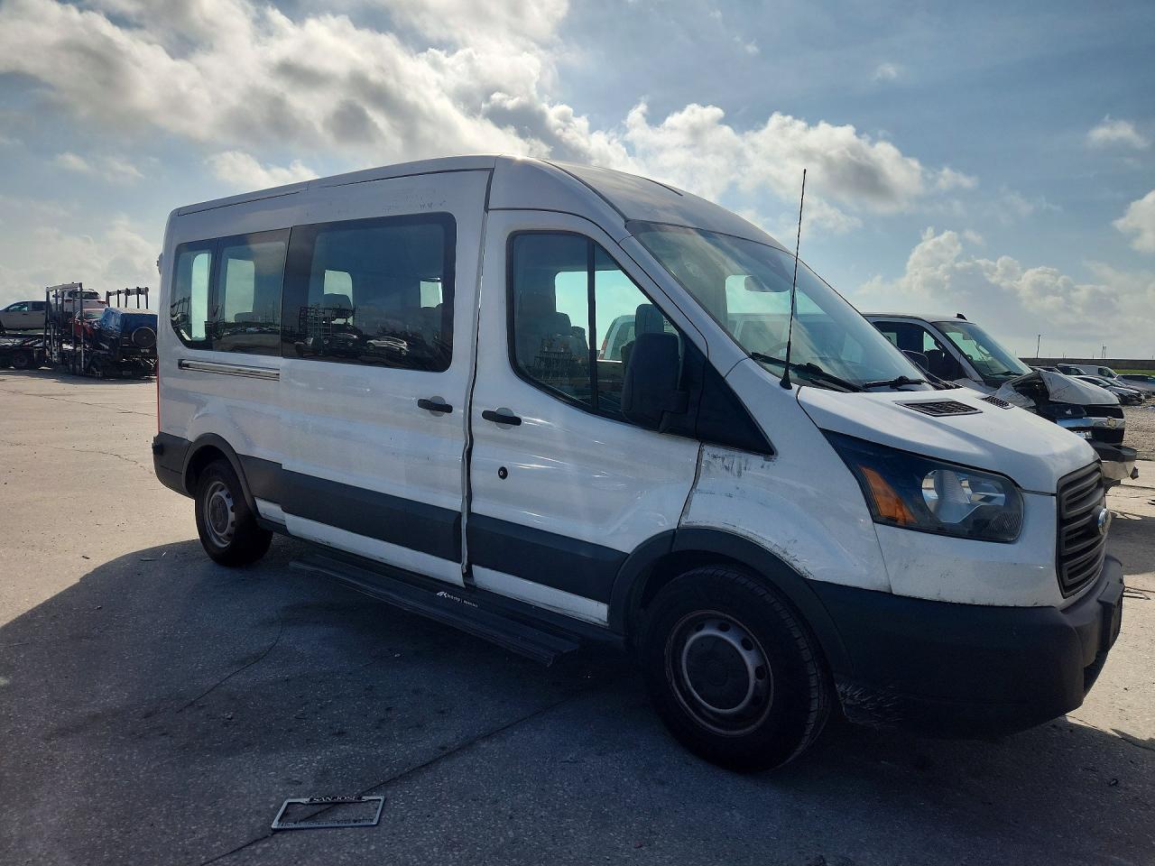 2016 Ford Transit T-350 - Image 4