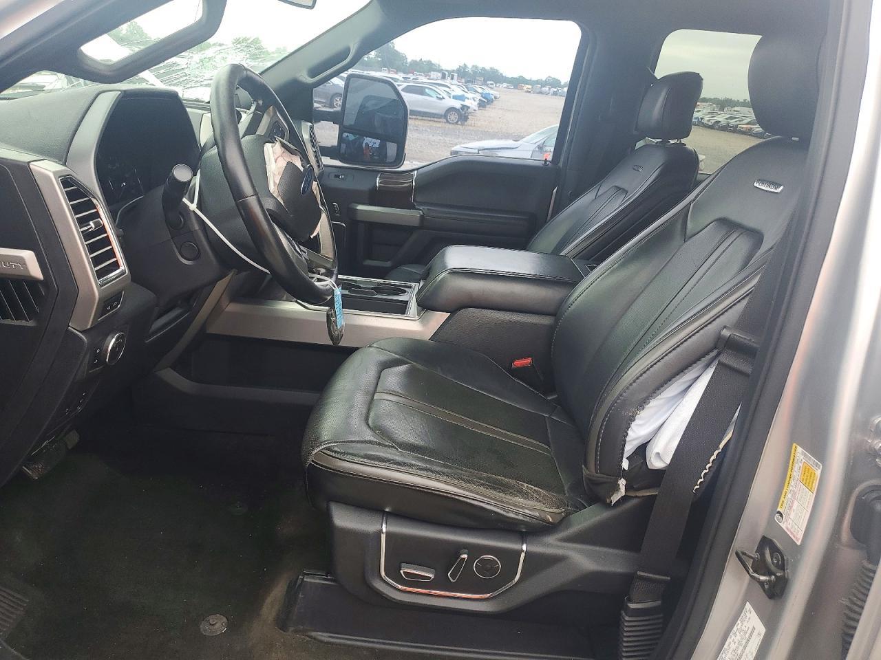 2017 Ford F350 Super Duty - Image 7