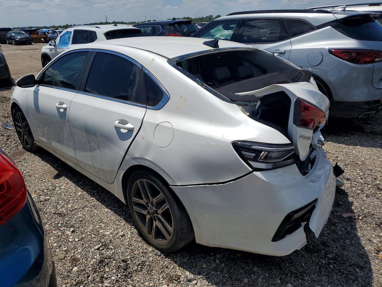 2019 Kia Forte Ex - Image 2