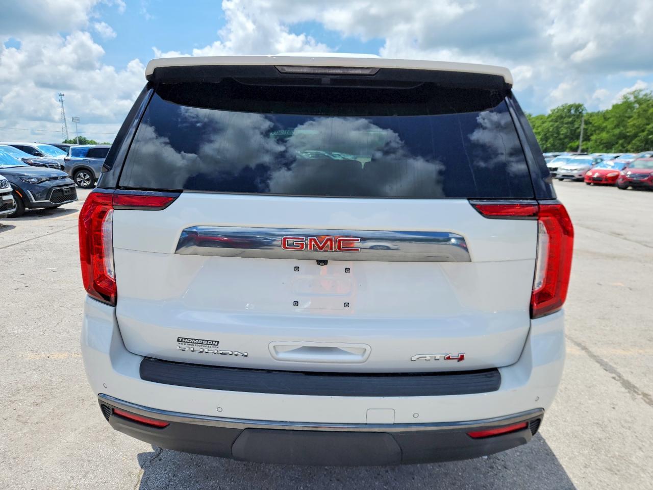 2023 GMC Yukon At4 - Image 6