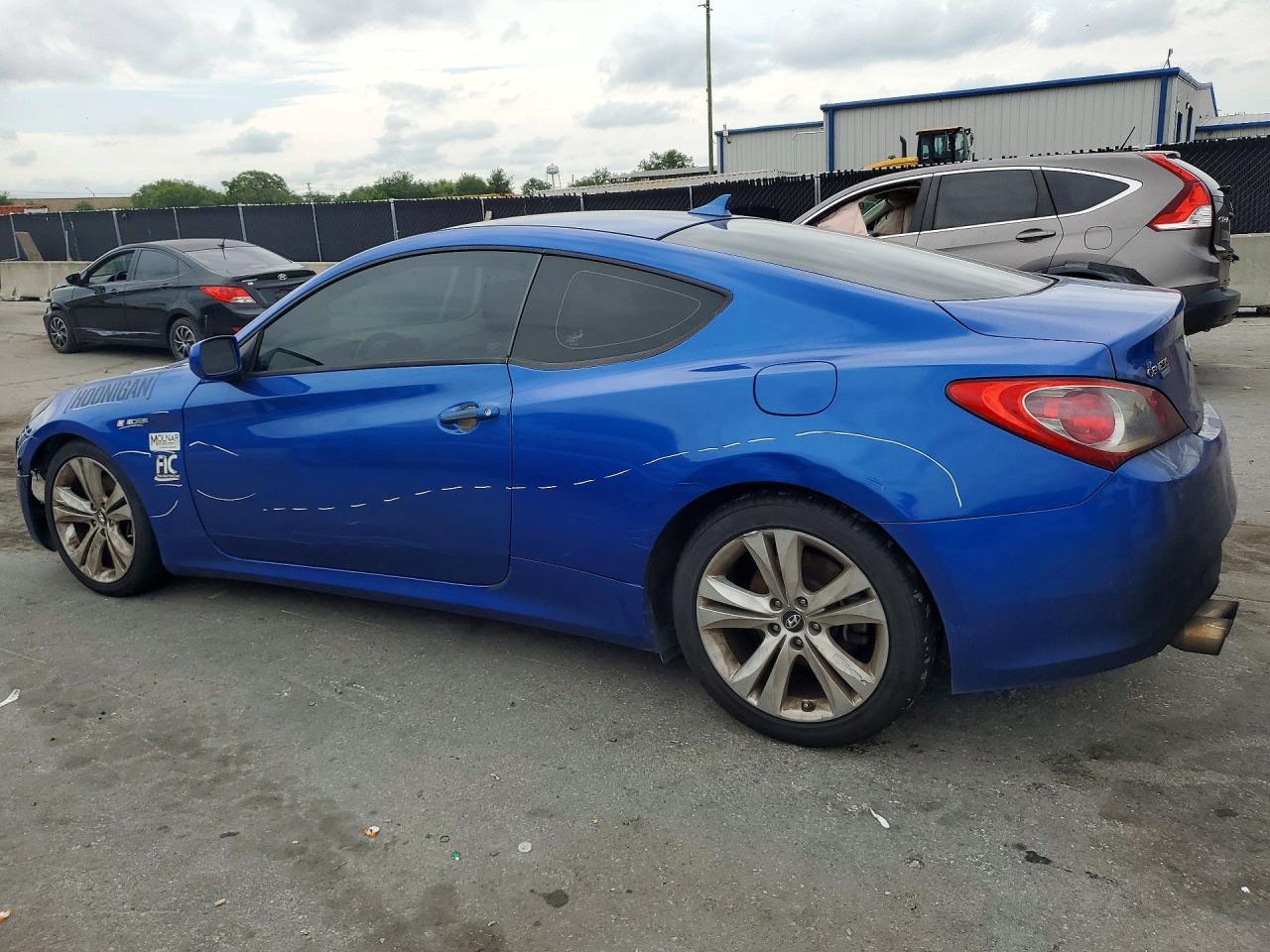 2010 Hyundai Genesis Coupe 2.0T - Фото 2