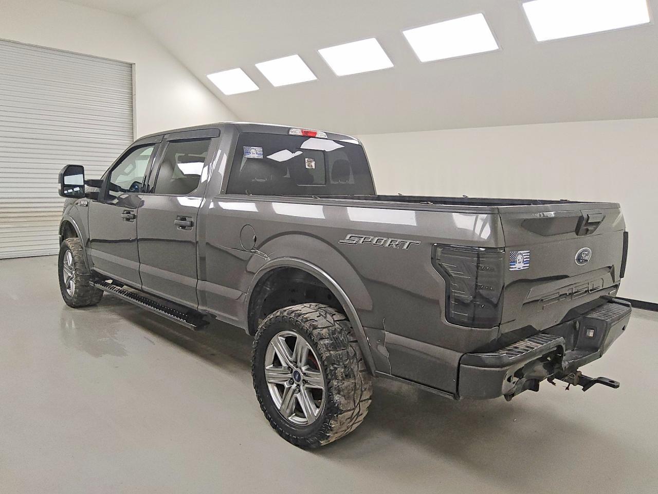 2018 Ford F150 Supercrew - Фото 2