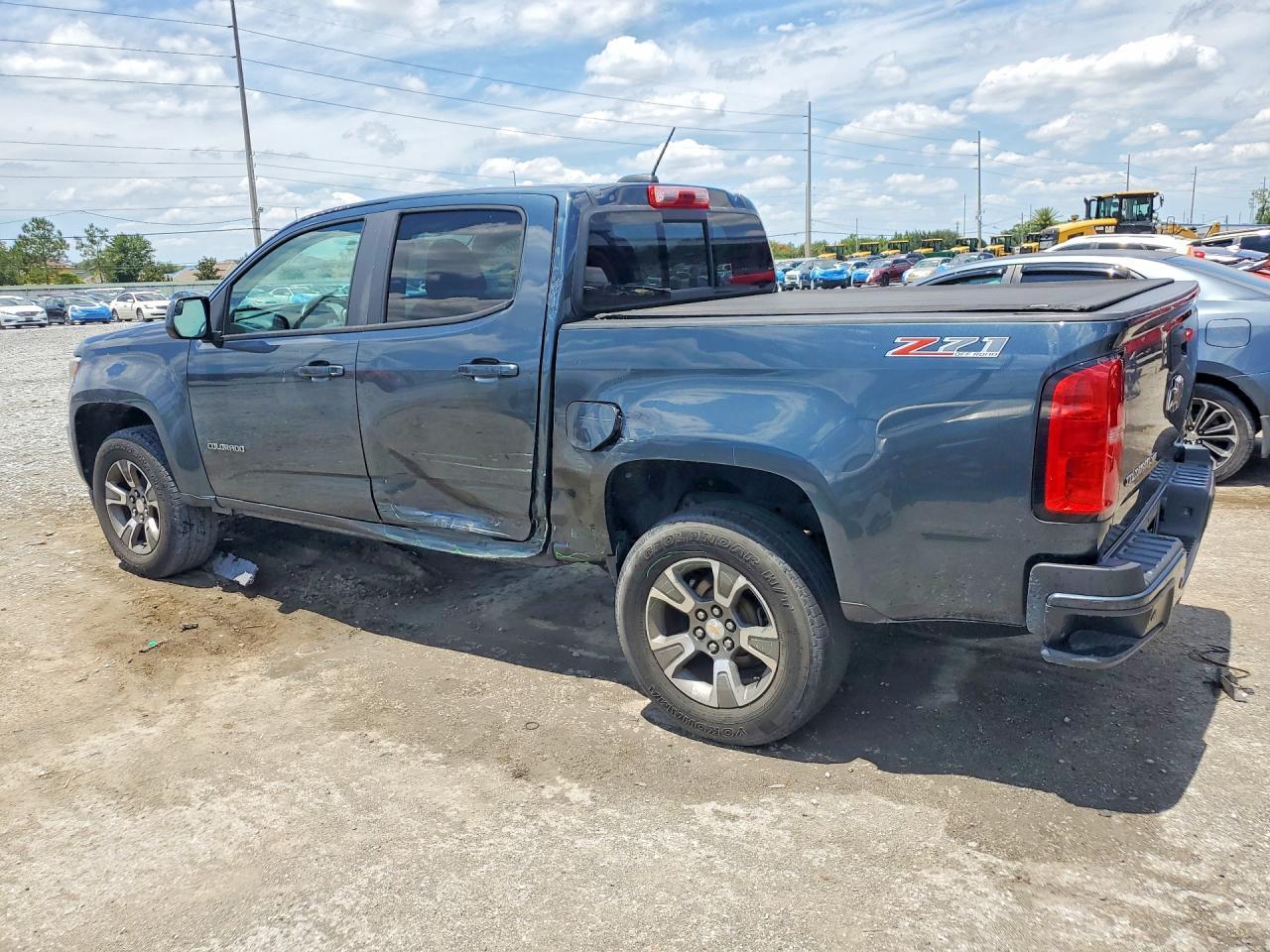 2019 Chevrolet Colorado Z71 - Image 2