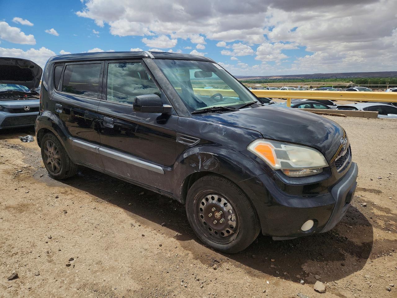 2010 Kia Soul + - Image 4
