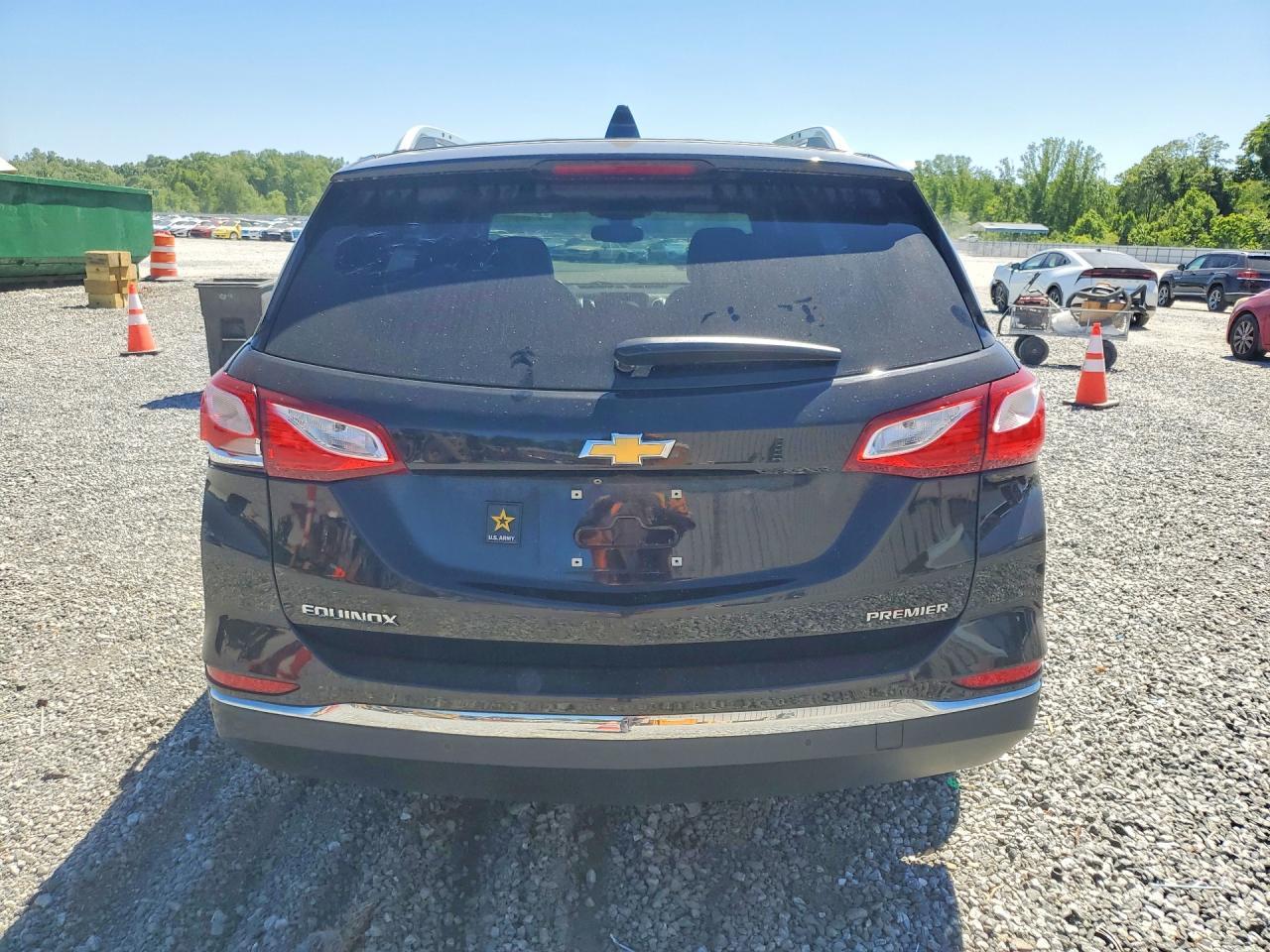 2020 Chevrolet Equinox Premier - Image 6