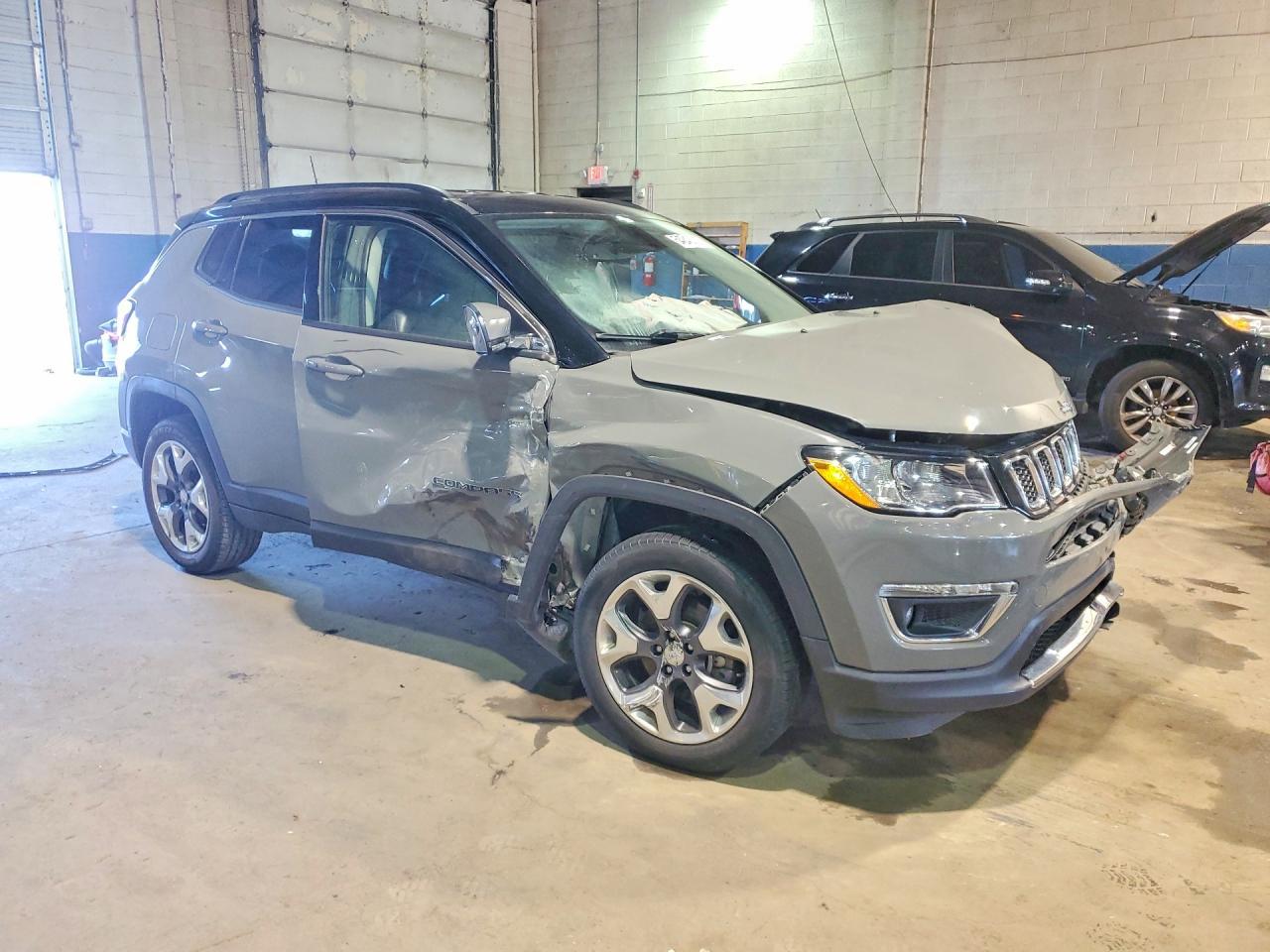 2019 Jeep Compass Limited - Фото 4