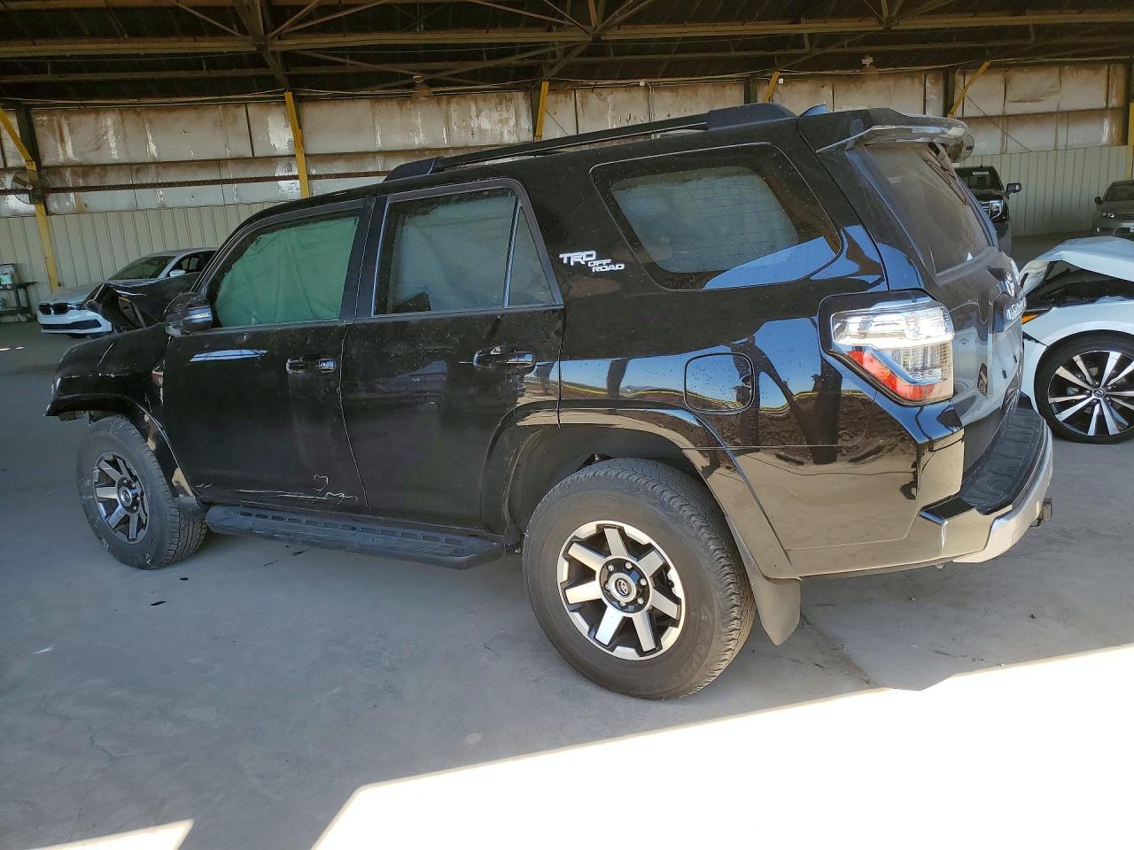 2024 Toyota 4Runner Trd Off-Road Premium - Фото 2