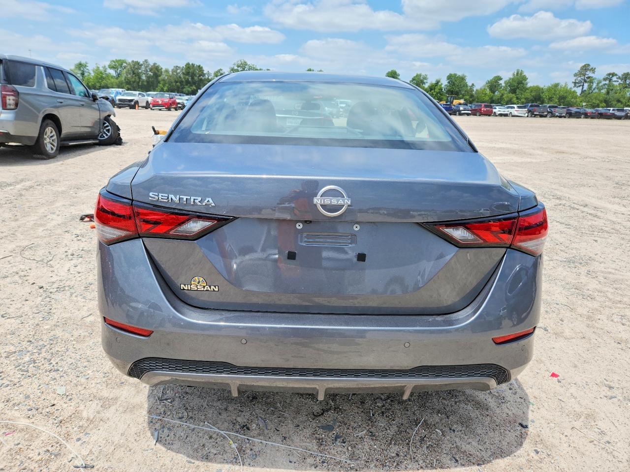 2025 Nissan Sentra S - Image 6