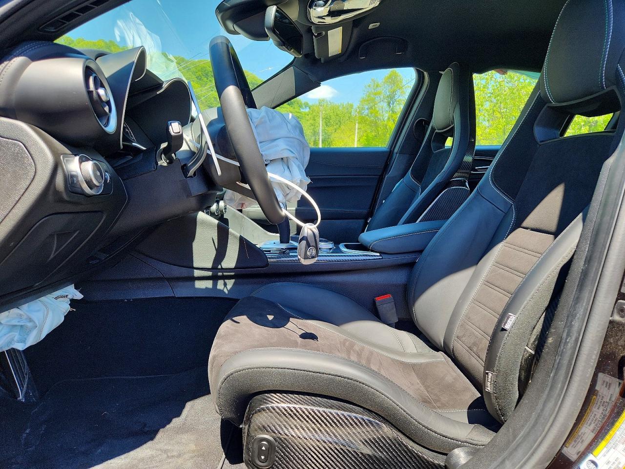 2023 Alfa Romeo Giulia Quadrifoglio - Фото 7