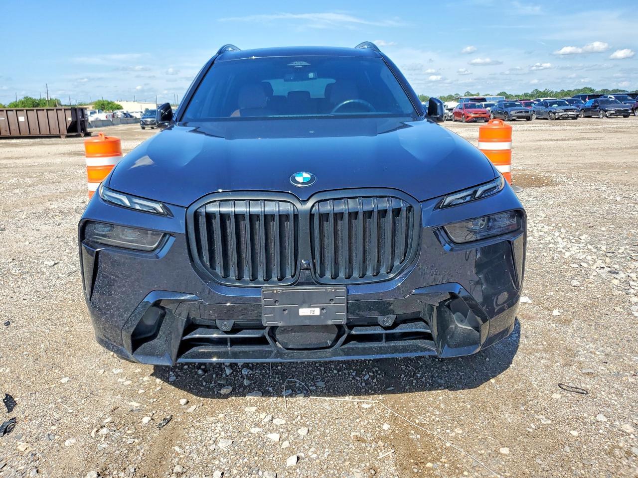 2023 BMW X7 xDrive40I - Фото 5