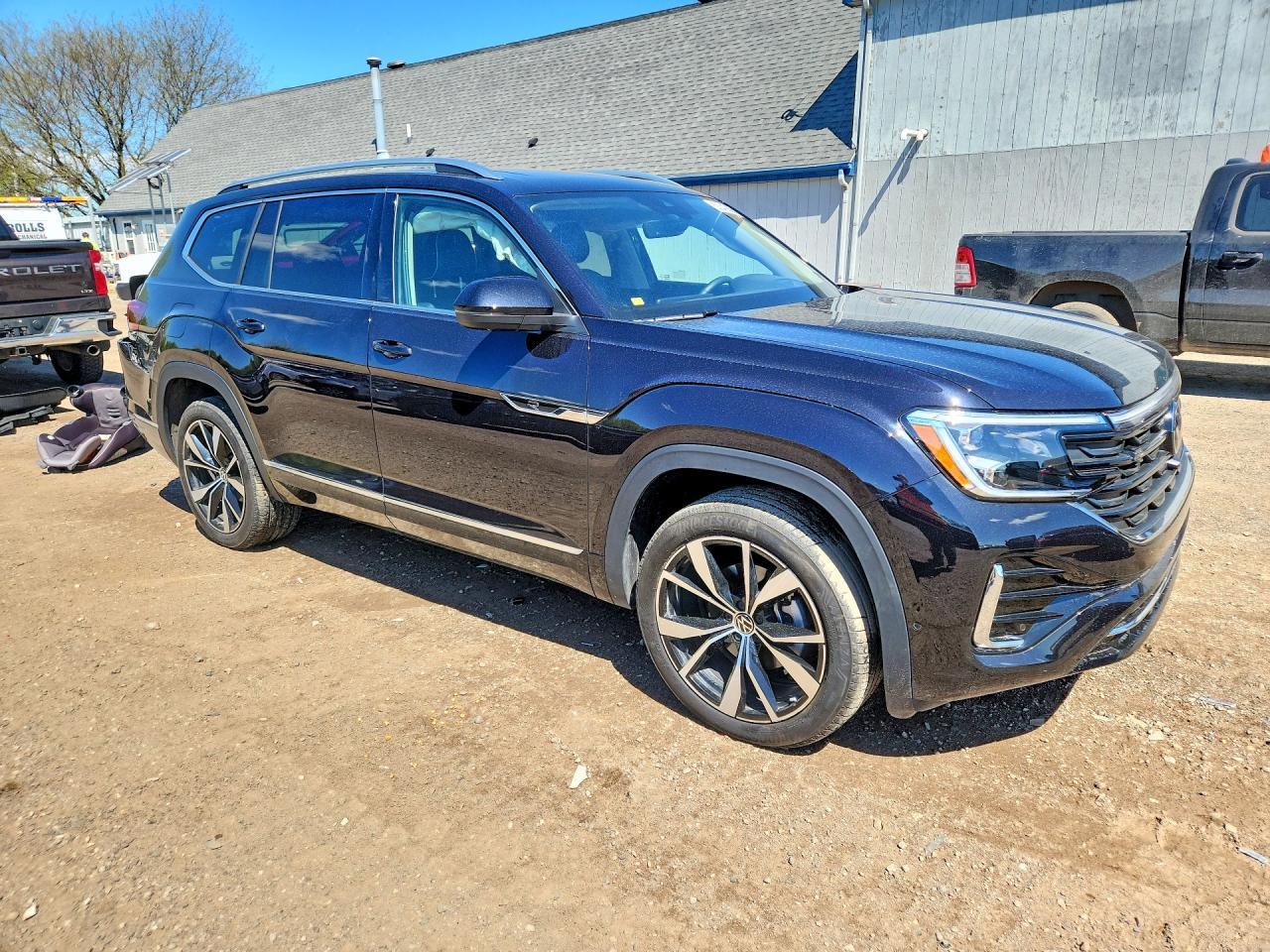 2025 Volkswagen Atlas Sel Premium R-Line - Image 4