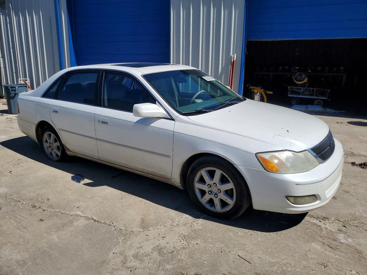 2000 Toyota Avalon Xls - Image 4