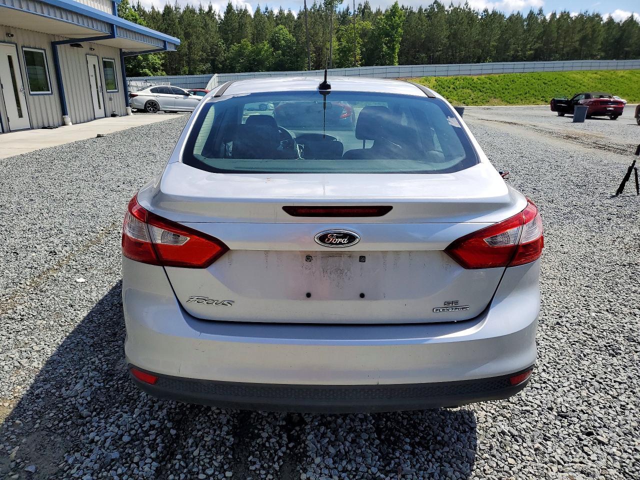 2014 Ford Focus Se - Image 6