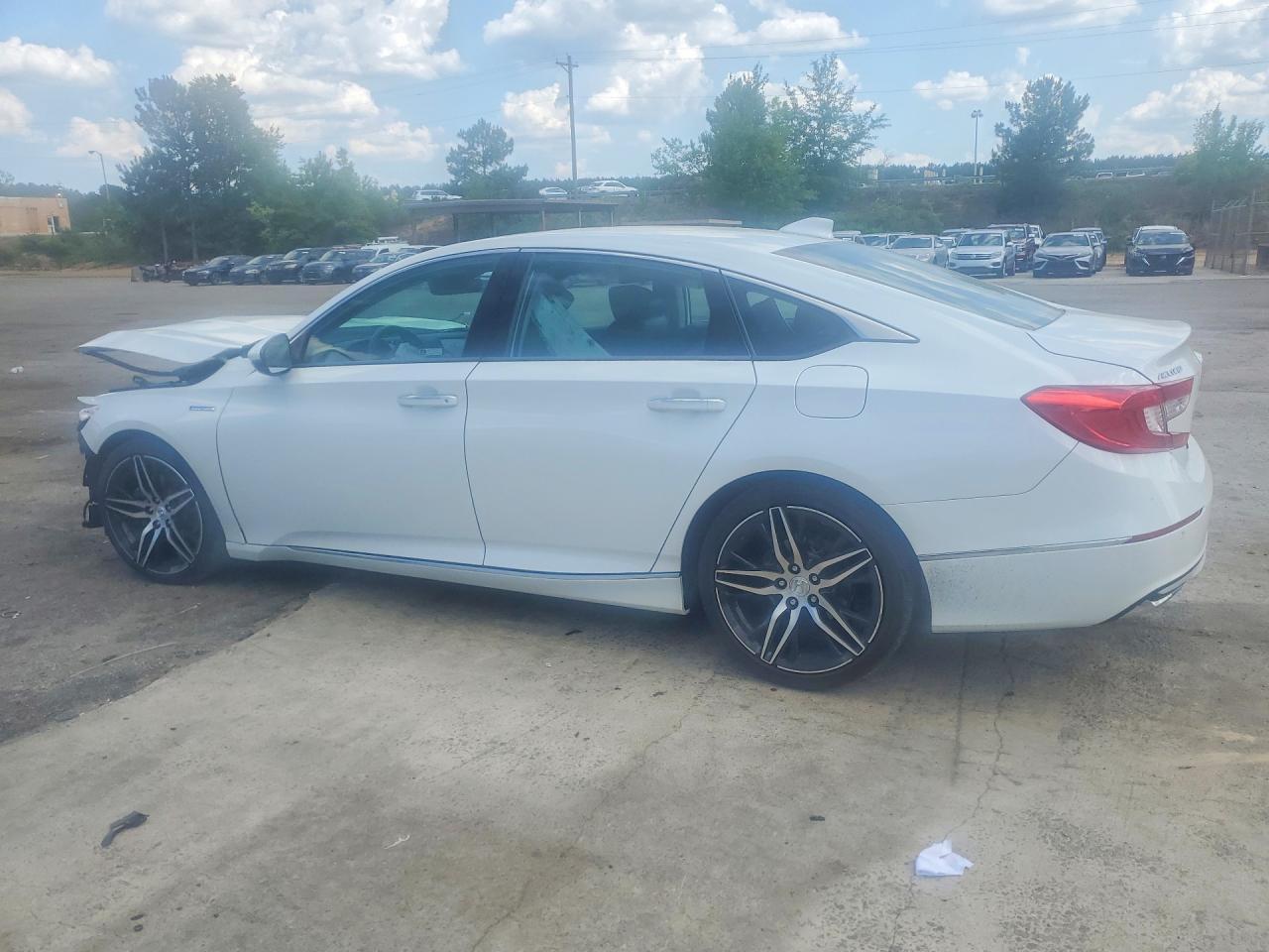 2021 Honda Accord Touring Hybrid - Image 2