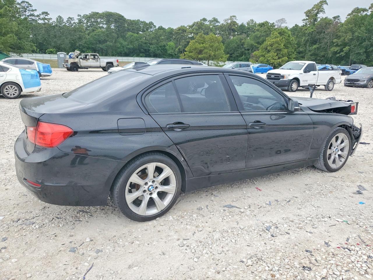 2015 BMW 320 I - Фото 3