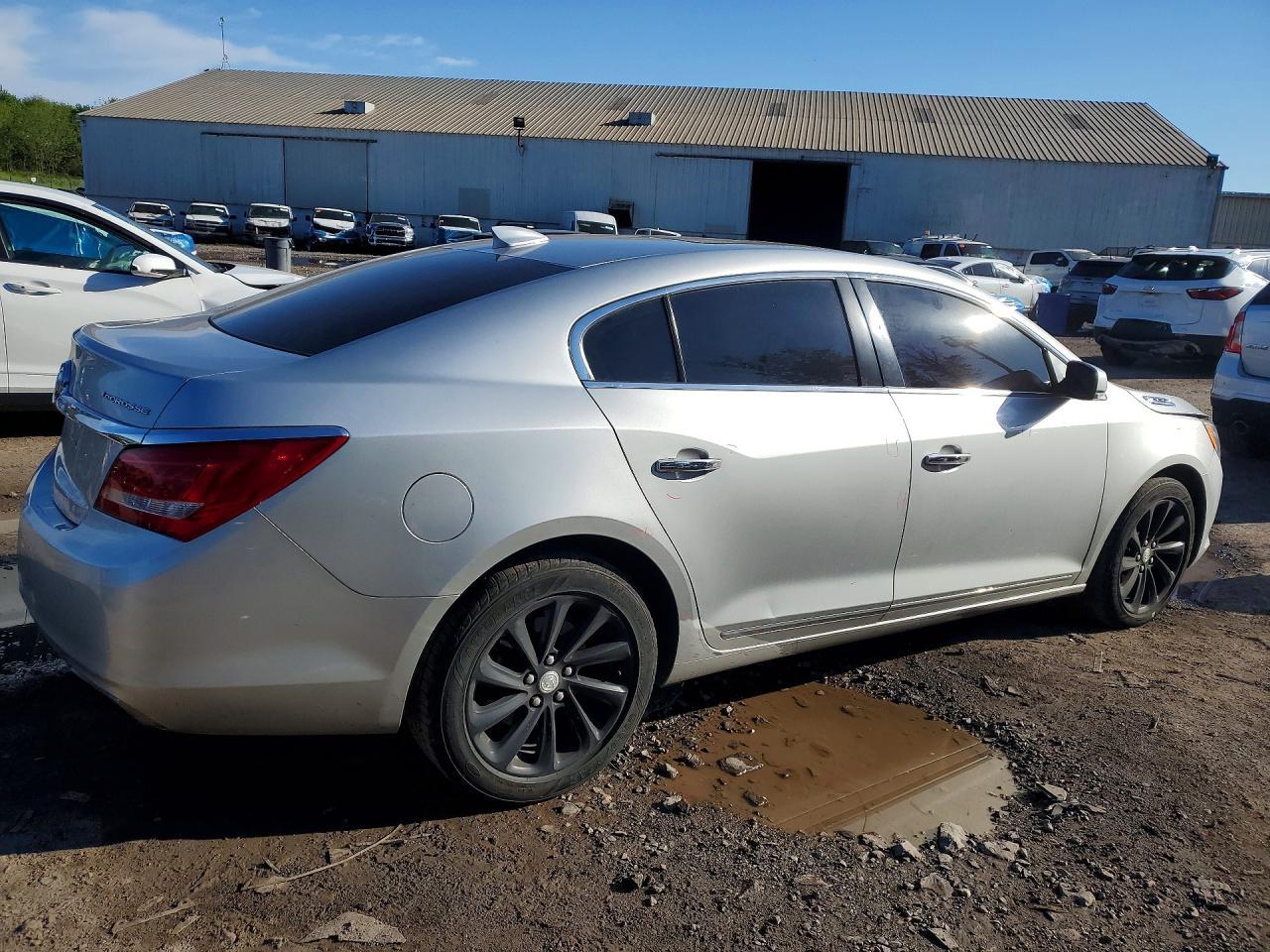 2016 Buick Lacrosse - Image 3