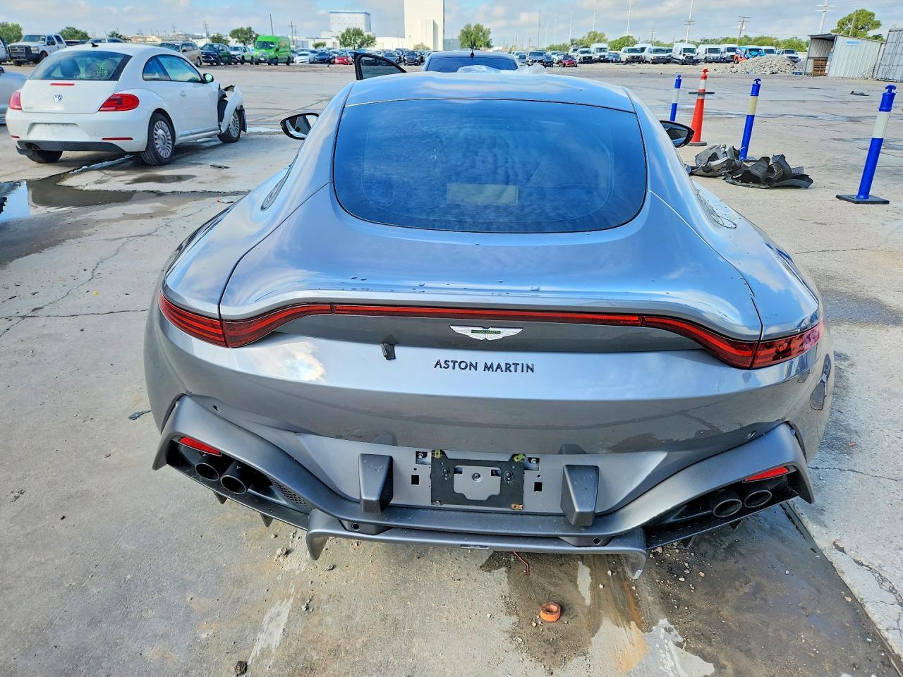 2020 Aston Martin Vantage - Image 6