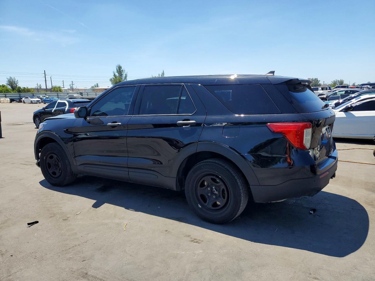 2022 Ford Explorer Police Interceptor - Фото 2