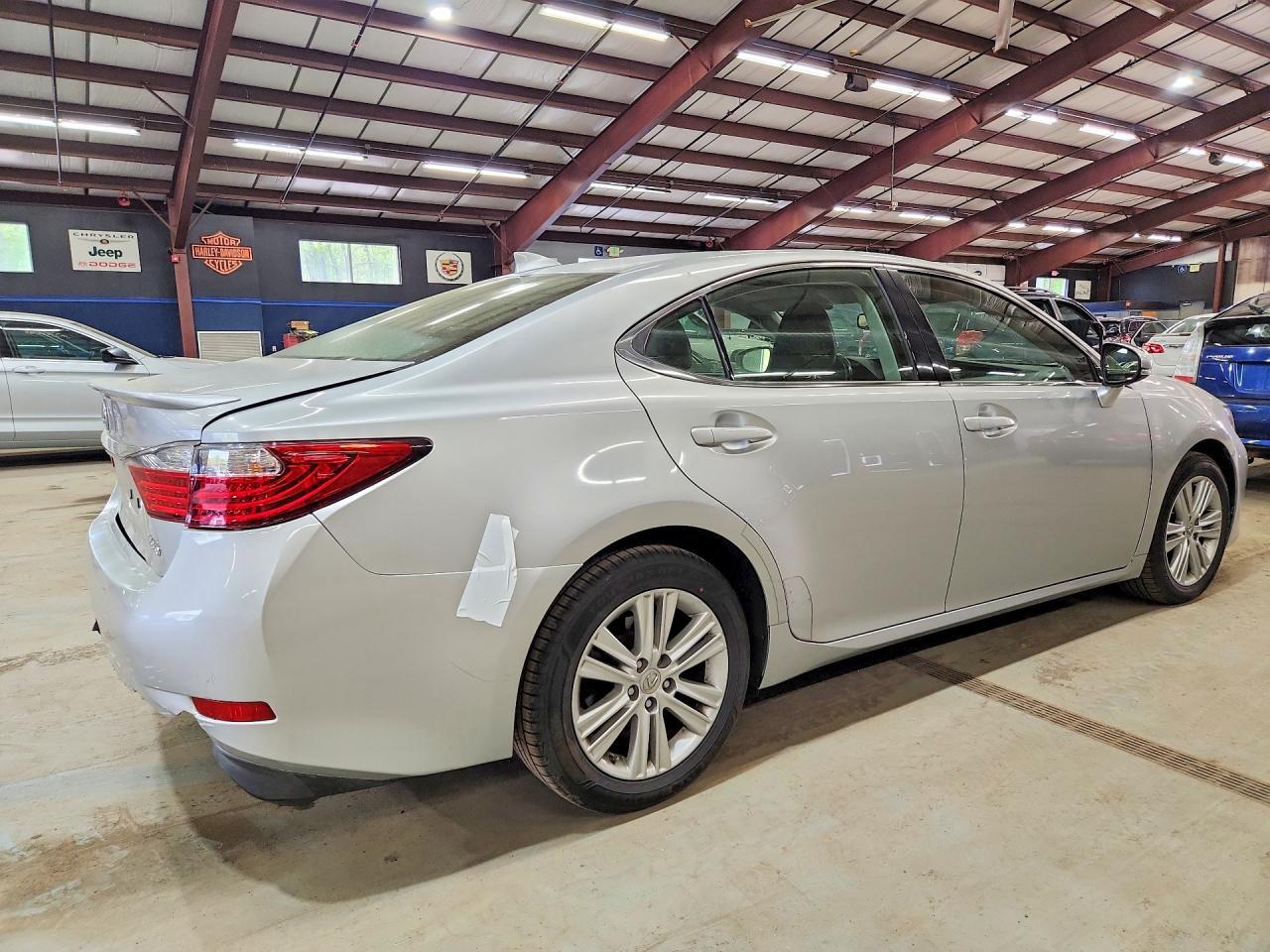 2015 Lexus Es 350 - Image 3