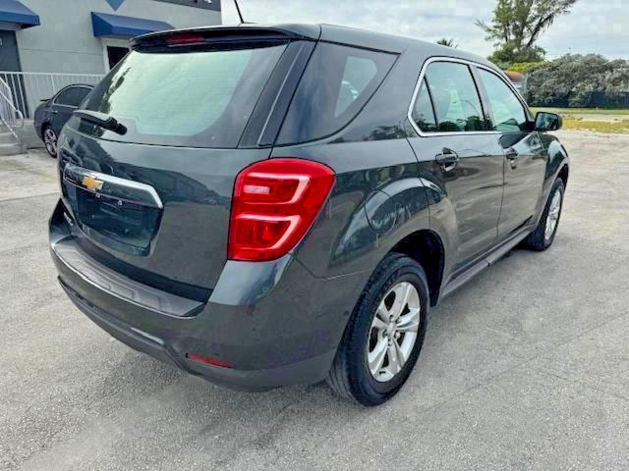 2017 Chevrolet Equinox Ls - Фото 3