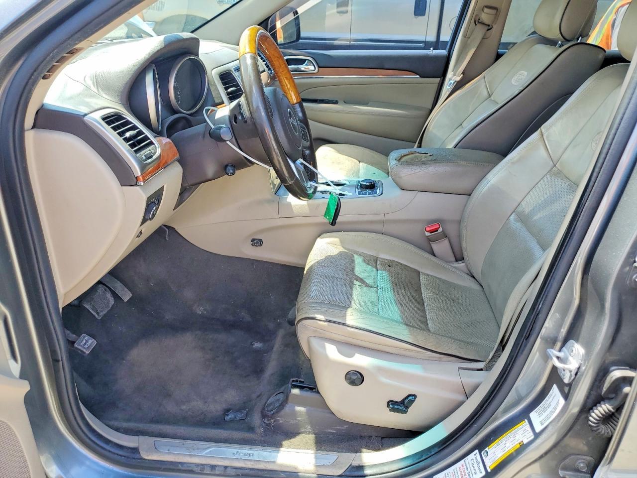 2012 Jeep Grand Cherokee Overland - Фото 7