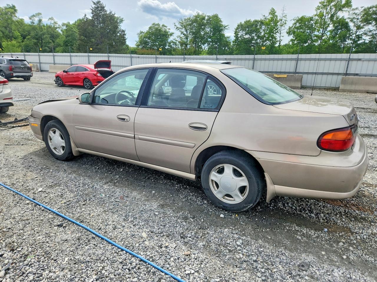 2000 Chevrolet Malibu Ls - Фото 2