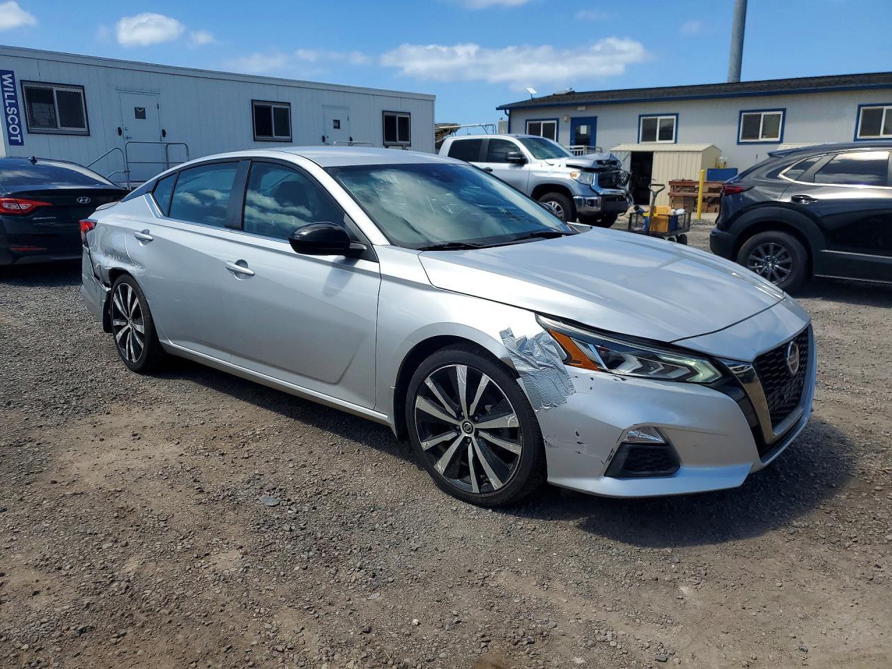 2020 Nissan Altima Sr - Image 4