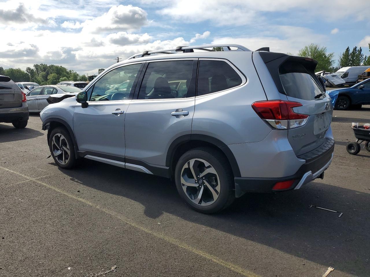2024 Subaru Forester Touring - Фото 2