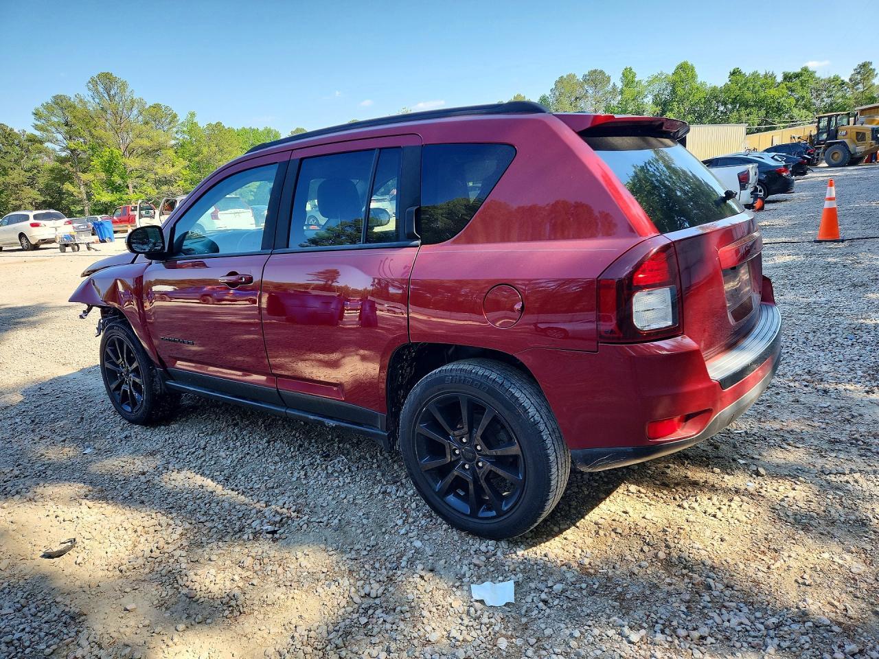 2015 Jeep Compass Sport - Фото 2