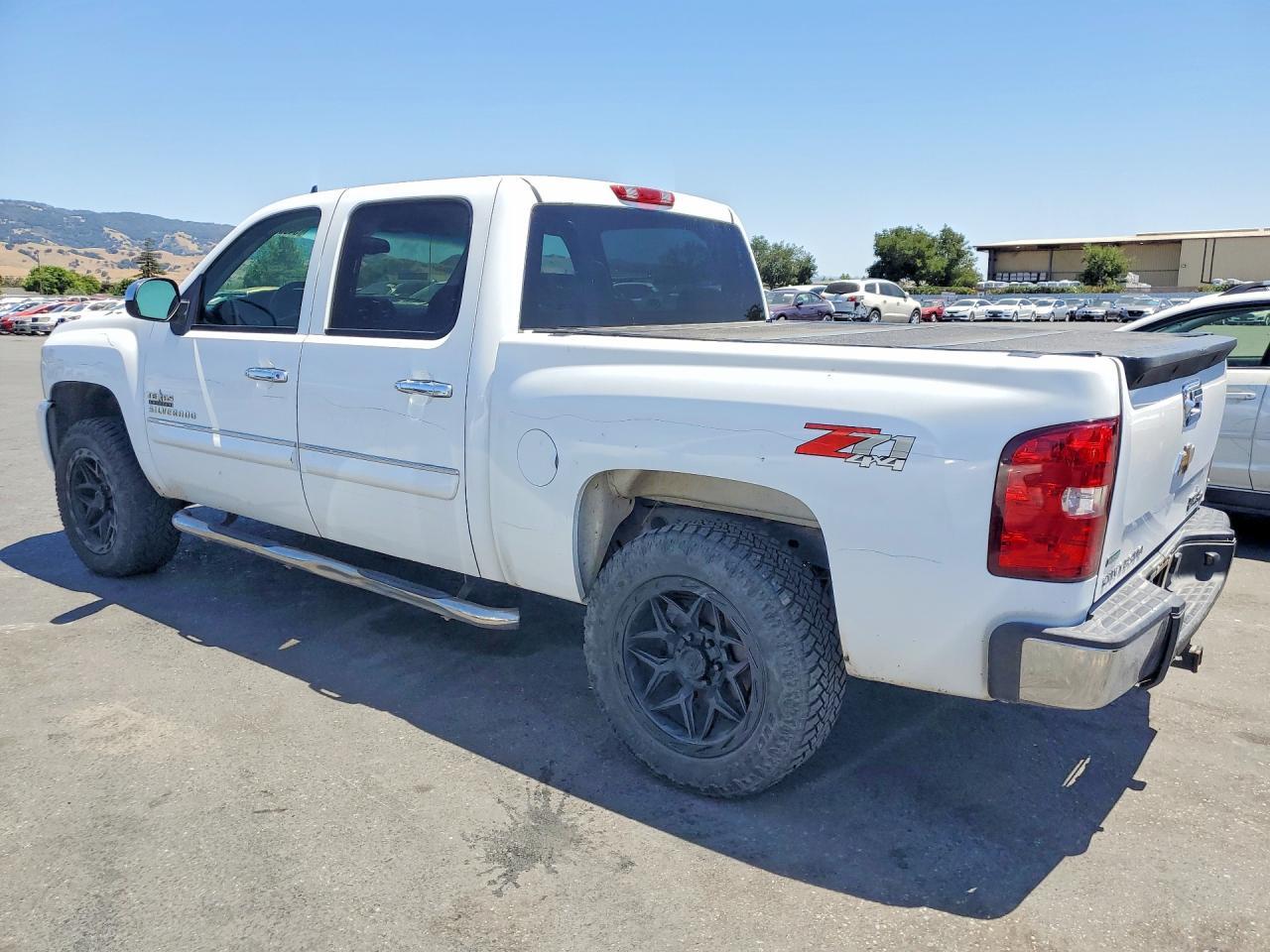 2011 Chevrolet Silverado K1500 Lt - Фото 2