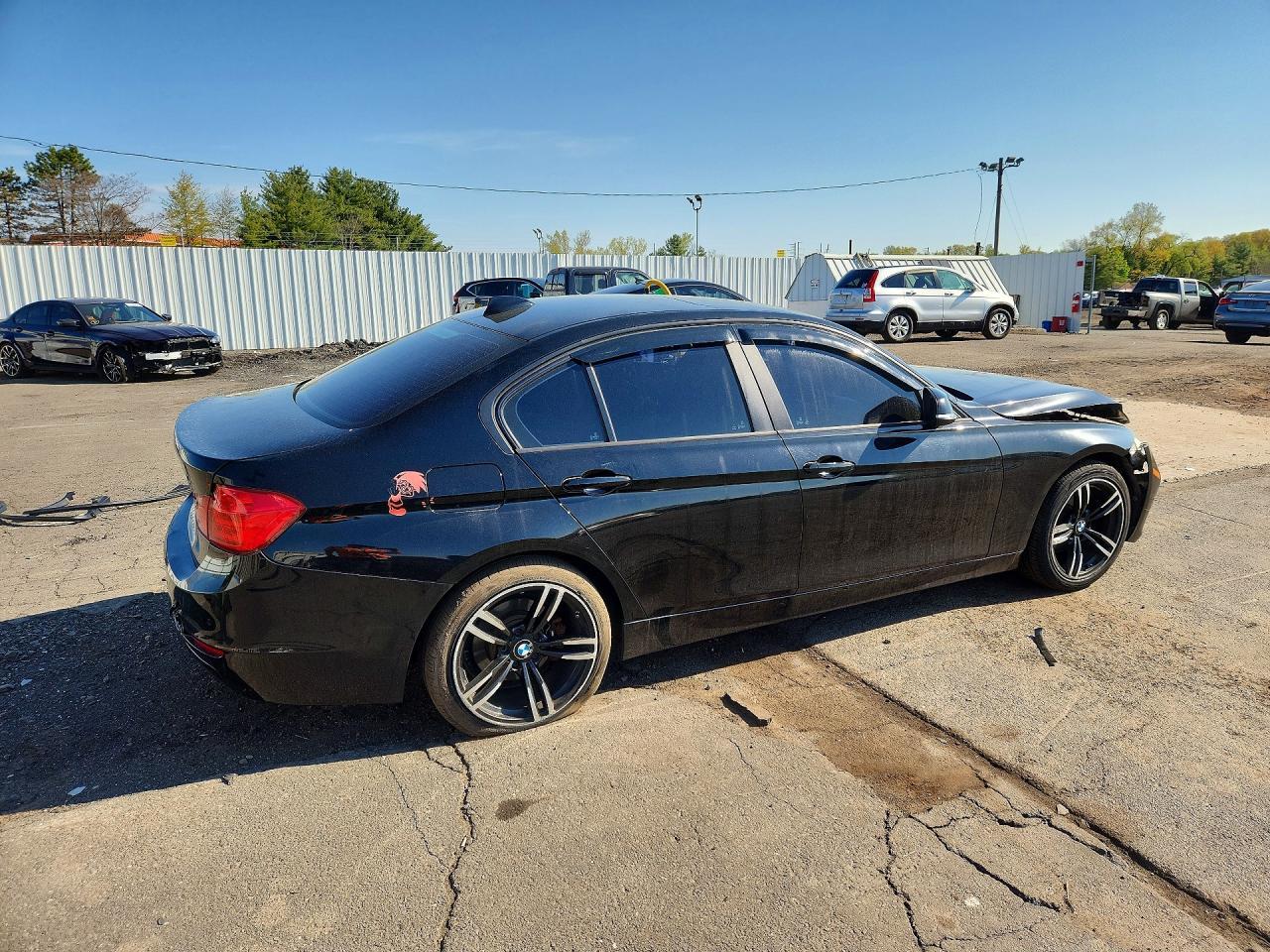 2014 BMW 320I - Фото 3