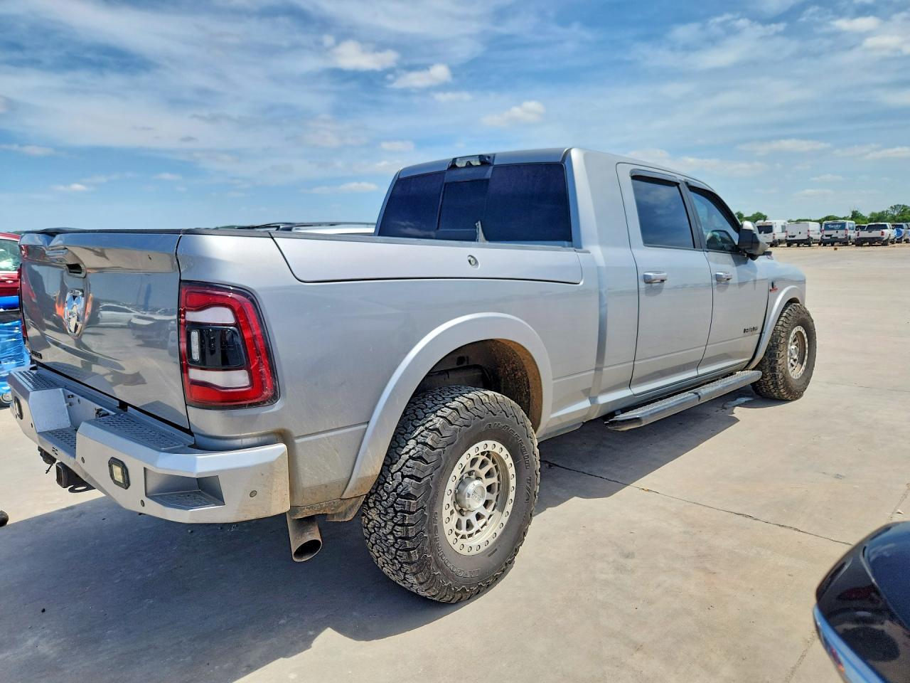 2022 Ram 2500 Laramie - Фото 3