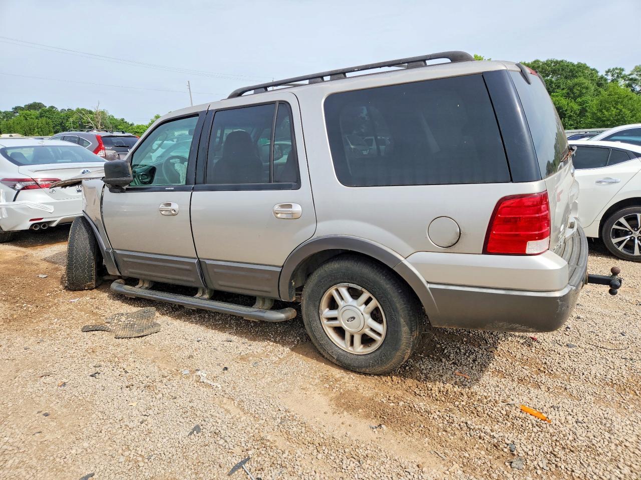 2005 Ford Expedition Xlt - Фото 2