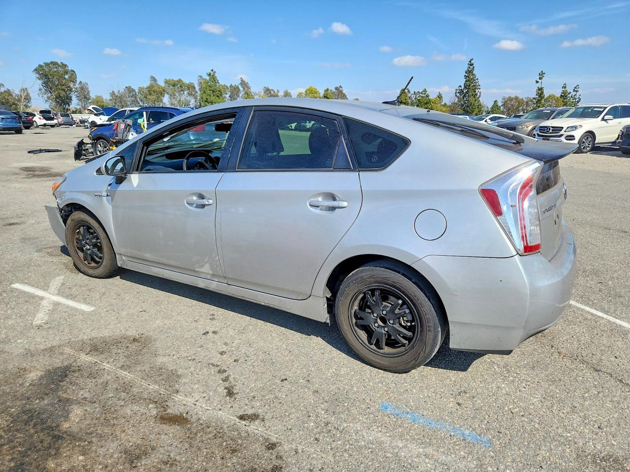 2013 Toyota Prius Three - Фото 2