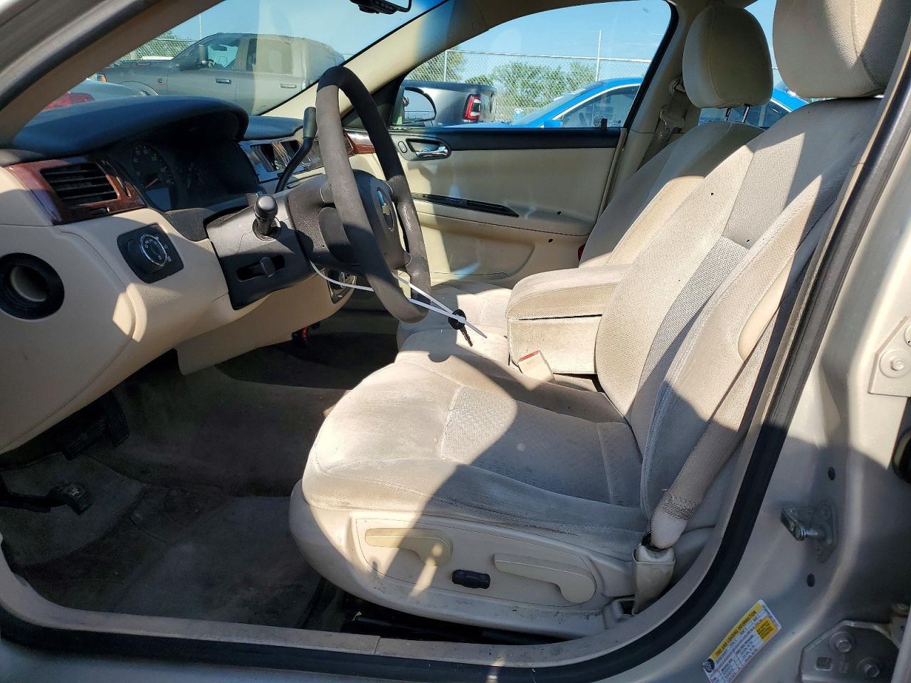 2010 Chevrolet Impala Ls - Image 7