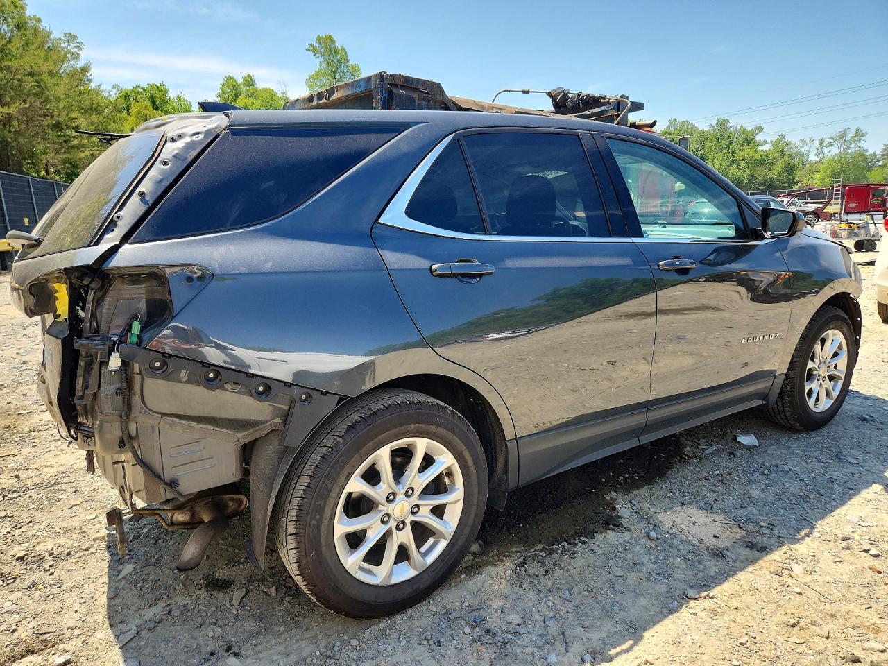 2020 Chevrolet Equinox Lt - Image 3