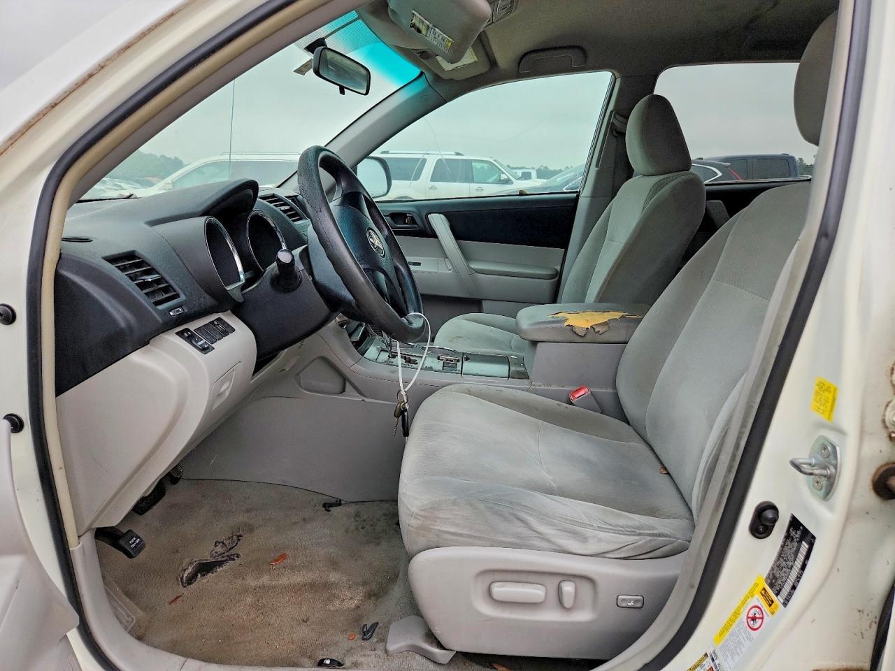 2010 Toyota Highlander - Фото 7