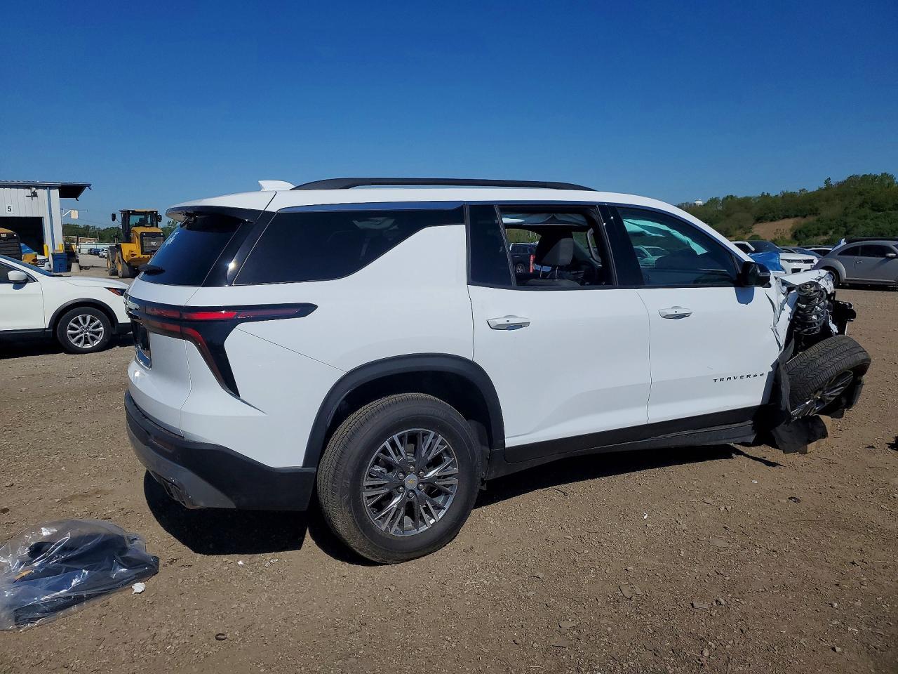 2026 Chevrolet Traverse Lt - Image 3