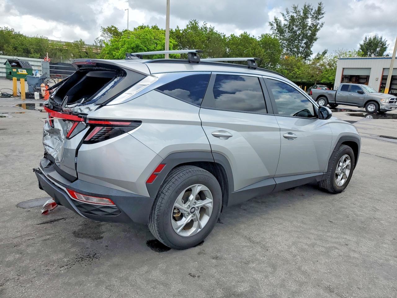 2023 Hyundai Tucson Sel - Image 3