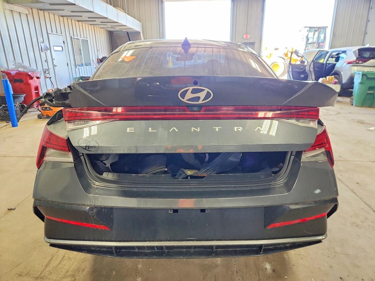 2024 Hyundai Elantra Sel - Image 6
