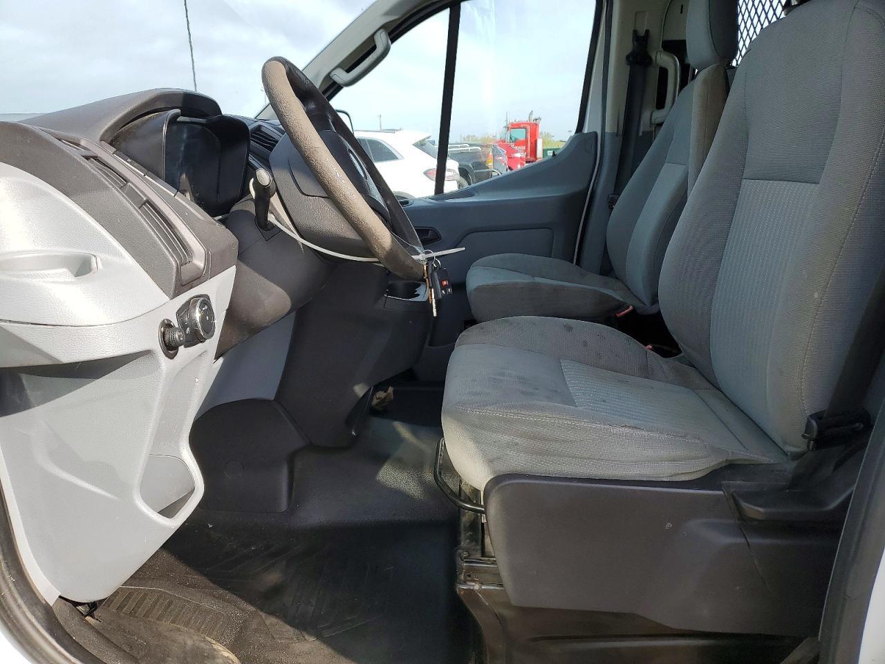 2015 Ford Transit T-150 - Фото 7