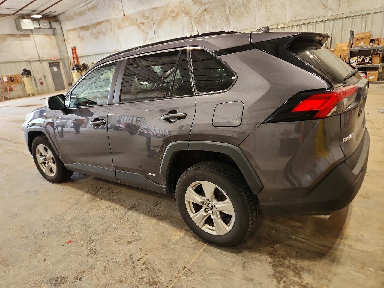 2021 Toyota Rav4 Xle - Image 2