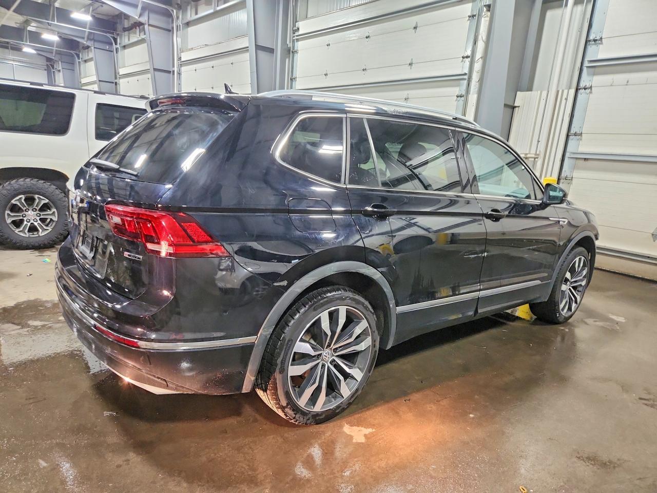 2021 Volkswagen Tiguan Sel Premium R-Line - Фото 3
