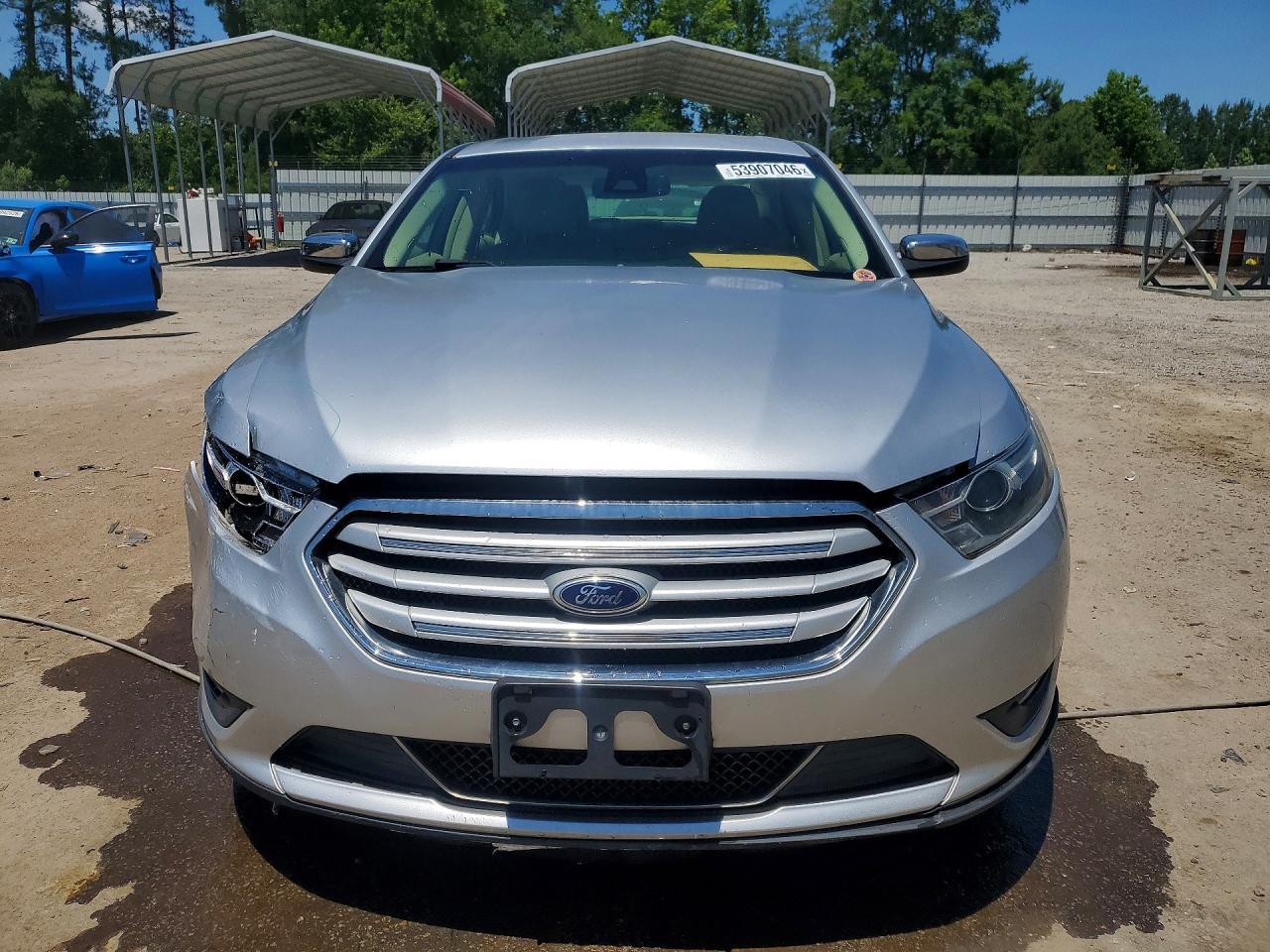 2015 Ford Taurus Limited - Image 5