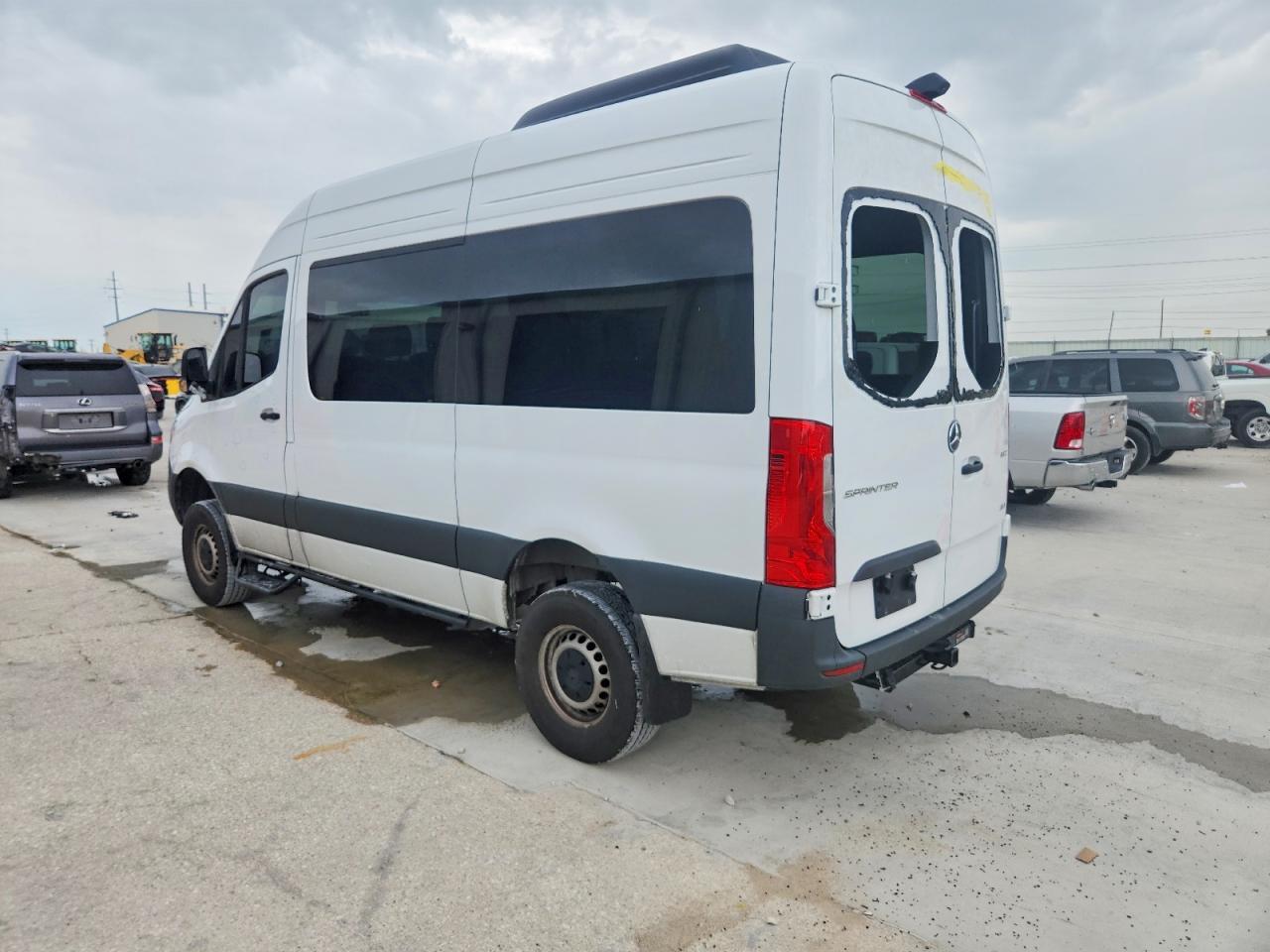 2025 Mercedes-Benz Sprinter 2500 - Image 3