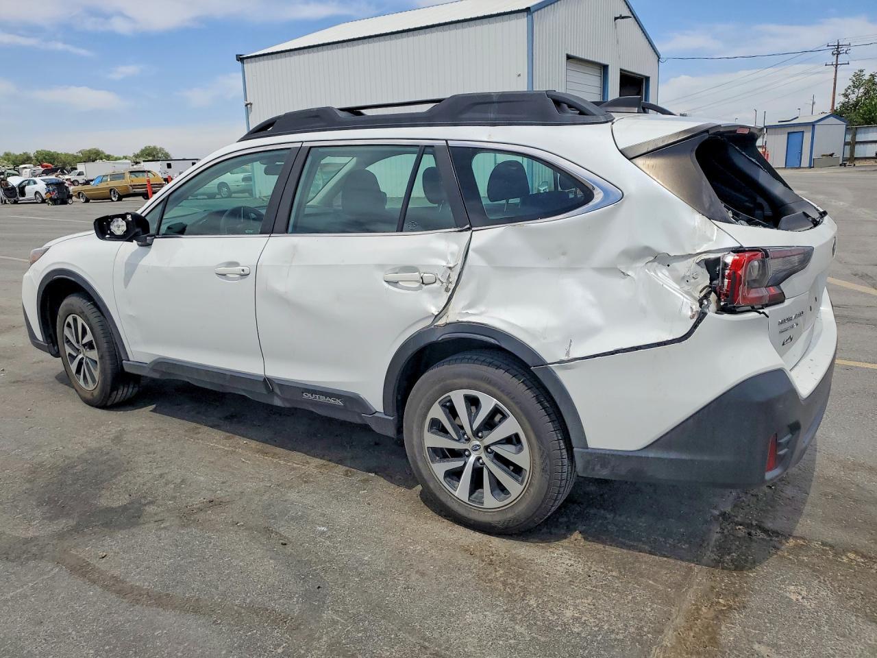 2022 Subaru Outback - Фото 2