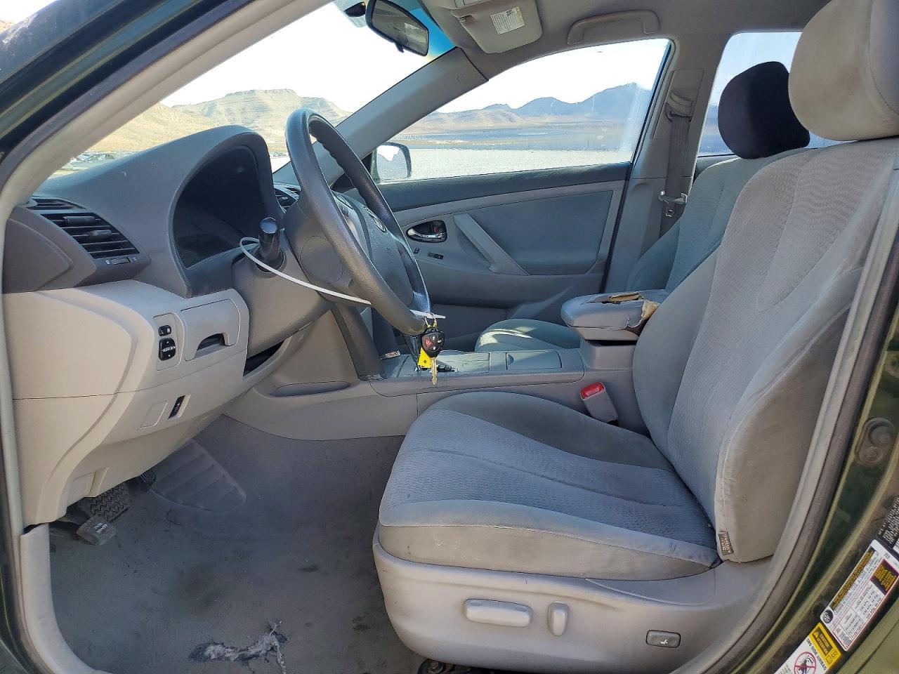 2011 Toyota Camry Base - Фото 7